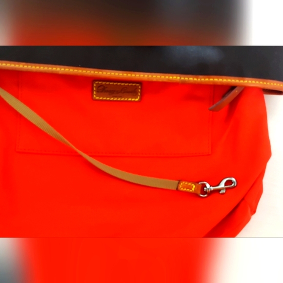 DOONEY & BOURKE TOTE - Picture 13 of 14